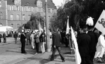 Ulica Wieniawskiego w dniu odsłonięcia pomnika Czerwca 56