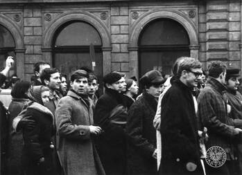 Zdjęcia operacyjne SB, Marzec 1968 r. w Warszawie, Krakowskie Przedmieście
