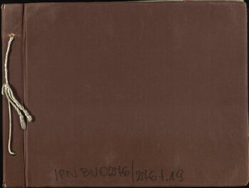 Fotografie osób zatrzymanych w związku z protestami studenckimi w Warszawie, okładka albumu, BU_0_276_276_19_0001