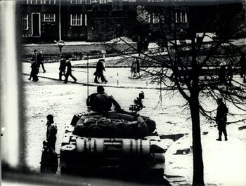 Czołg na Targu Drzewnym w Gdańsku, 15 grudnia 1970 r.