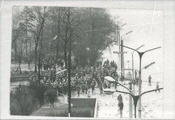Oddziały milicji na ul. Hucisko w Gdańsku, 15 grudnia 1970 r.