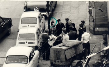 KWMO Elbląg, brama Zamech II” Elbląg przy ul. Grunwaldzkiej 25.08.1980 r., osoba zaznaczona markerem wg opisu SB - Jerzy Szalecki [tak odczytano]trener ciężarowców