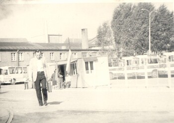 KWMO Elbląg, fotografia terenu i bramy wejściowej WPK w Elblągu z dn. 28.08.1980 r.