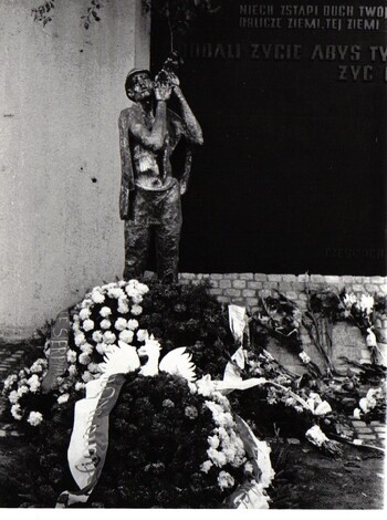 Uroczystości pod Pomnikiem Poległych Stoczniowców (1981)