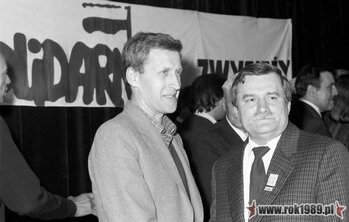 Na zdjęciu Lech Wałęsa i Jan Musiał, kandydat do senatu z województwa przemyskiego (ze zbiorów Igora Witowicza)