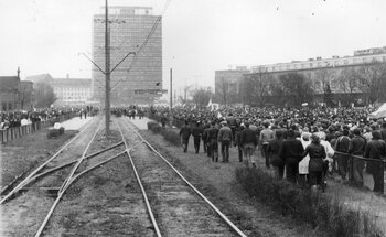 Manifestacja 1 maja 1982