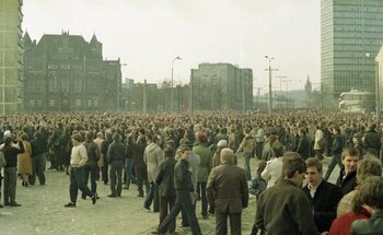 Manifestacja 1 maja 1982
