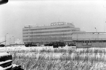 Gdańskie zakłady rafineryjne po wprowadzeniu Stanu Wojennego 13 grudnia 1981