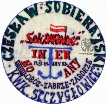 Emblemat Czesława Sobierajskiego, pracownika KWK „Szczygłowice”, internowanego w Zabrzu-Zaborzu (IPN Ka 043/987, k. 44/1)