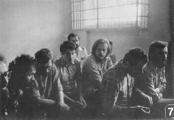 "Zajęcia świetlicowe": (od lewej) Seweryn Jaworski, Henryk Wujec, Lech Dymarski, Antoni Pietkiewicz, Anatol Lawina, Antoni Tokarczuk, Jan Rulewski, Andrzej Sobieraj