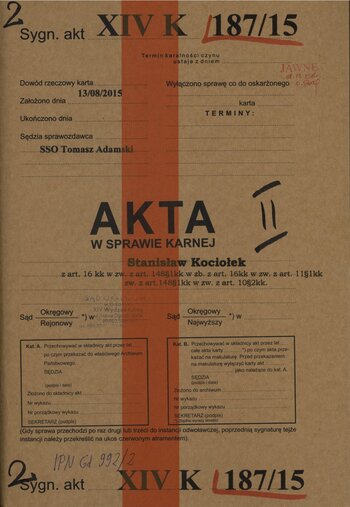 Okładka akt procesu przeciwko Wojciechowi Jaruzelskiemu, Stanisławowi Kociołkowi i innymi, oskarżonym o sprawstwo kierownicze masakry w Grudniu 1970 r.