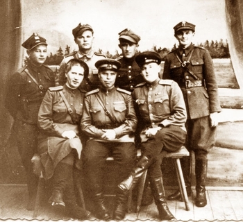 Funkcjonariusze PUBP Augustów i sowieccy doradcy
